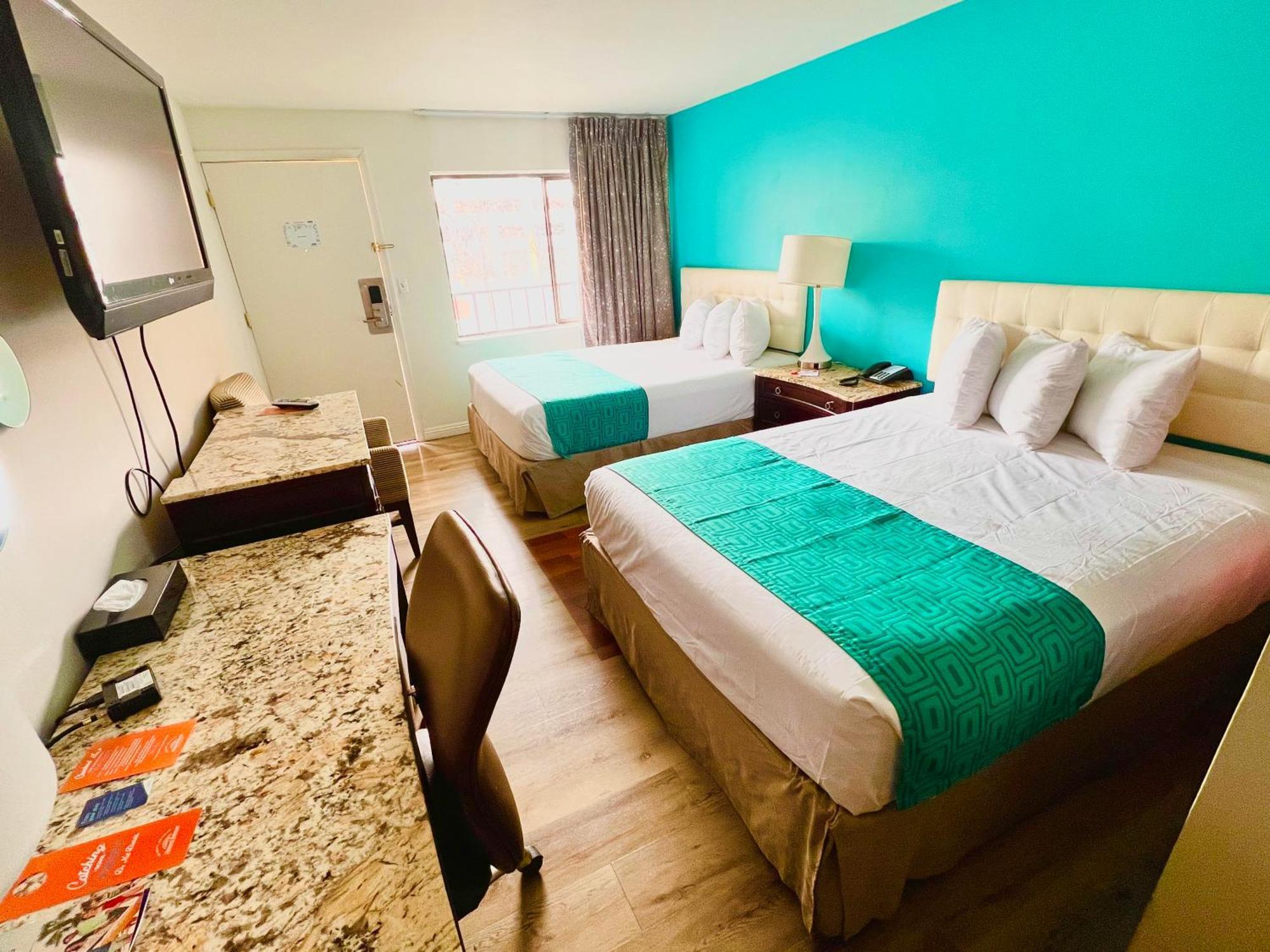 Howard Johnson By Wyndham Downtown Ріно Екстер'єр фото